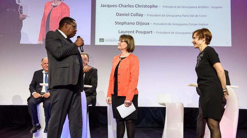 Remise de trophée à Groupama Antilles-Guyane