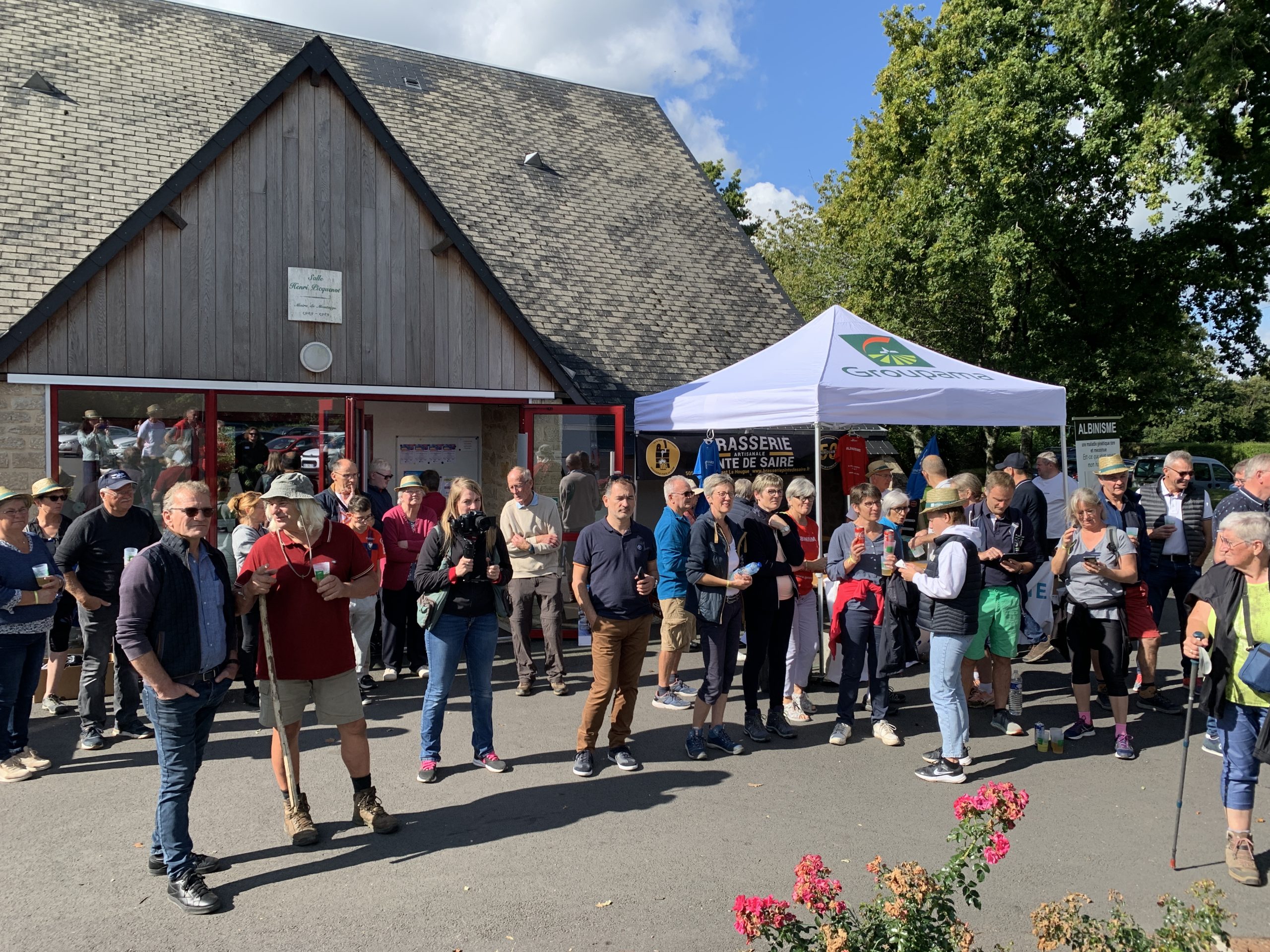 Balade solidaire Montaigu la Brisette 1